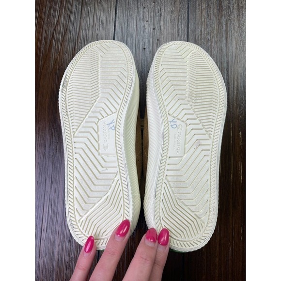 Cariuma OCA Low Suede Sneakers Camel Brown Size 5 - Picture 7 of 7